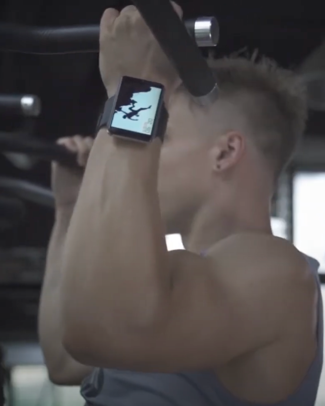 The 73MM Android Ultra Smartwatch I for fitness at the gym