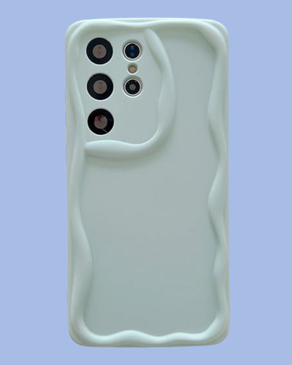 The sage green Galaxy Wavy Edge Case